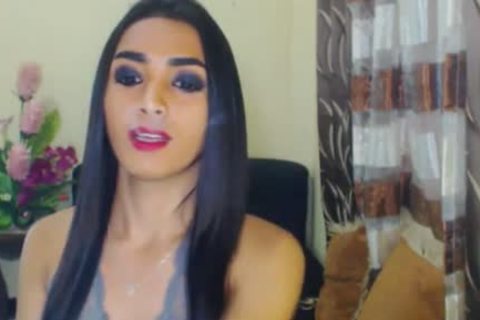 tasty shemale Plays Her humongous ramrod
