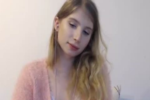 lusty Russian shemale webcam