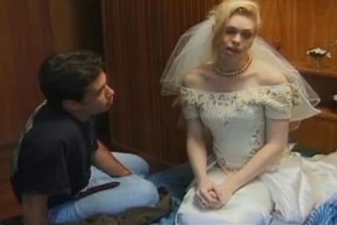 TS Juliana Di Primo (bride) With men..