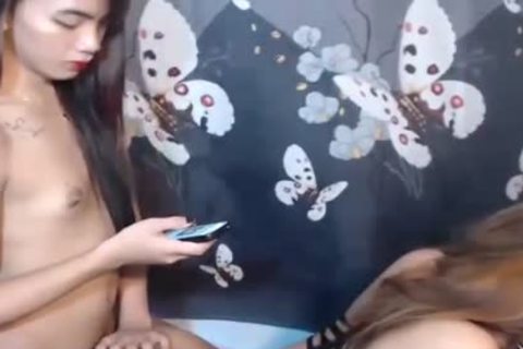 Two lustful shemales fucking unprotected