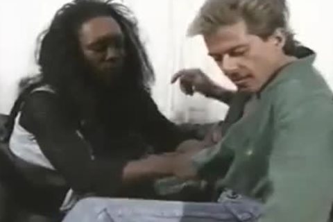 black shelady large 10-Pounder bang White dude