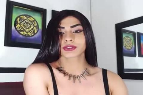 brunette beauty Masturbate On webcam