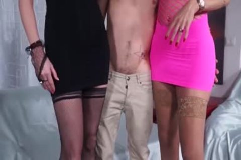 Renata Davila good-looking Brazilian ladyboy Coarse ass Foursome With Excited hooker
