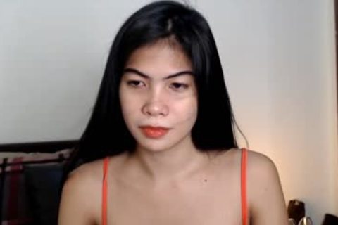 'filthy shelady Pinay playgirl Masturbating On webcam'