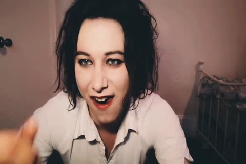 Solo british masturbating