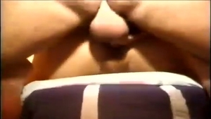 afellaur charming Sthis guymale band-driled In bed