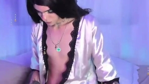 Skinny teen shelady With Tattoos & Piercings Webcams Solo