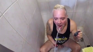 Whore Lohanny Brandao enjoys rough nailing