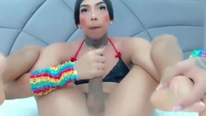 Selfsuck brunette hair On cam