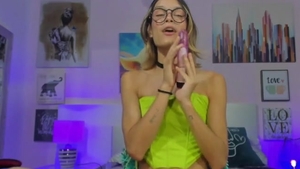 Glasses And gigantic 10-Pounder
