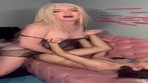 T-Girl Temptress Shows off Her Perfect Ass