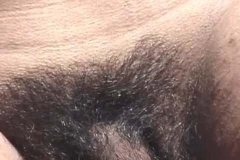 Solo tranny loves To Pose On The Beach